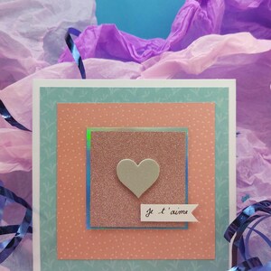 "I love you" card – 13x13 cm format – Handmade card with embossed heart – Romantic and pastel – Envelopes included