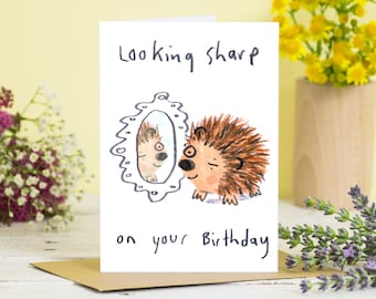 Carte hérisson qui a l'air nette sur votre carte d'anniversaire, carte de vœux hérisson drôle et mignonne