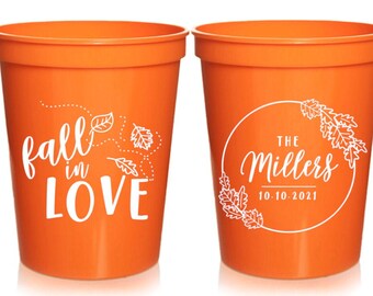Herfstbruiloftbekers voor receptiebar | Rustiek | Fall in Love aangepaste trouwbekers | Receptiegunsten | Bekers voor bruiloftsfeestjes | Herfstbekers | 16 oz.