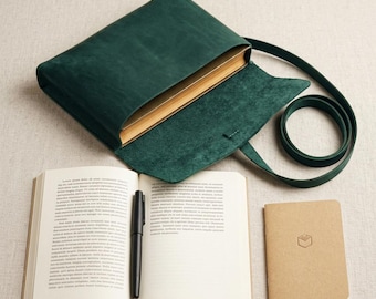 Pochette en cuir, couverture de livre en cuir, pochette de livre A5, pochette de livre A4, pochette de livre A6, couverture de livre gravée, étui de livre, couverture de la bible en cuir