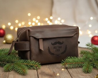 Personalized leather toiletry bag for men,Engraved dopp kit and groomsmen gift,Custom leather toiletry bag,Small leather goods gifts for men