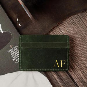 Slim leather card wallet, Engraved leather card case, Card holder for men leather, Minimalist card holder wallet, Leather credit card sleeve