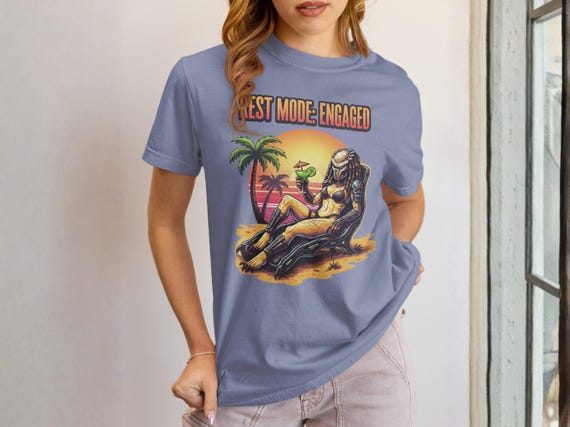 Predator Vacation Tee - Funny Oversized Graphic Unisex Shirt