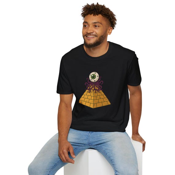 All-Seeing Eye Pyramid Unisex T-Shirt - Alien Earth T. Ocellus Graphic: Ring-Spun Cotton