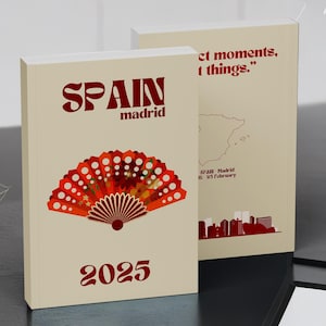 Spain Travel Photo Book Template: Customizable Canva Ebook (A4)