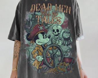 Camiseta vintage de Piratas del Caribe, camiseta de Mickey Pirata "La venganza de Salazar" Comfort Colors, camiseta de Disney para fans de Halloween de 2026