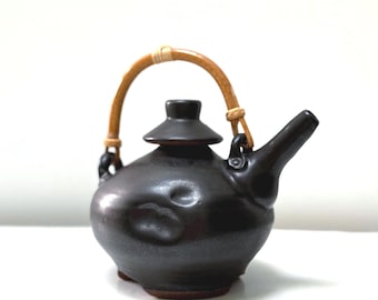 Vintage Japanese Dobin Teapot Ceramic Bamboo Handle Black Matte Earthenware Pottery Wabi-Sabi Teapots