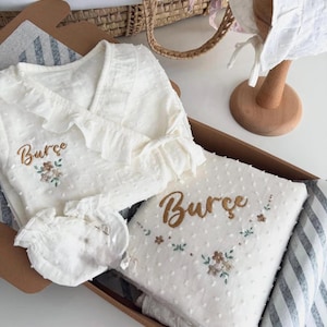 Personalized Baby Girl Coming Home Outfit, Embroidered Kids Romper&Blanket, Newborn Coming Home Gift, Baby Shower Gift, Newborn Hospital Set