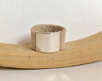 Sterling silver leather belt buckle ring distressed beige size 8