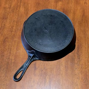 Antique #7 Cast Iron Skillet with &quot;MS&quot; Makers Mark Under Handle