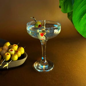 Martini Candle Cocktail Candle Realistic Drink Candle Gift for Cocktail Lovers Extra Olives Martini Unique Gift for Her Home Bar Decor