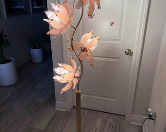 Moderne Lotus LED Stehlampe