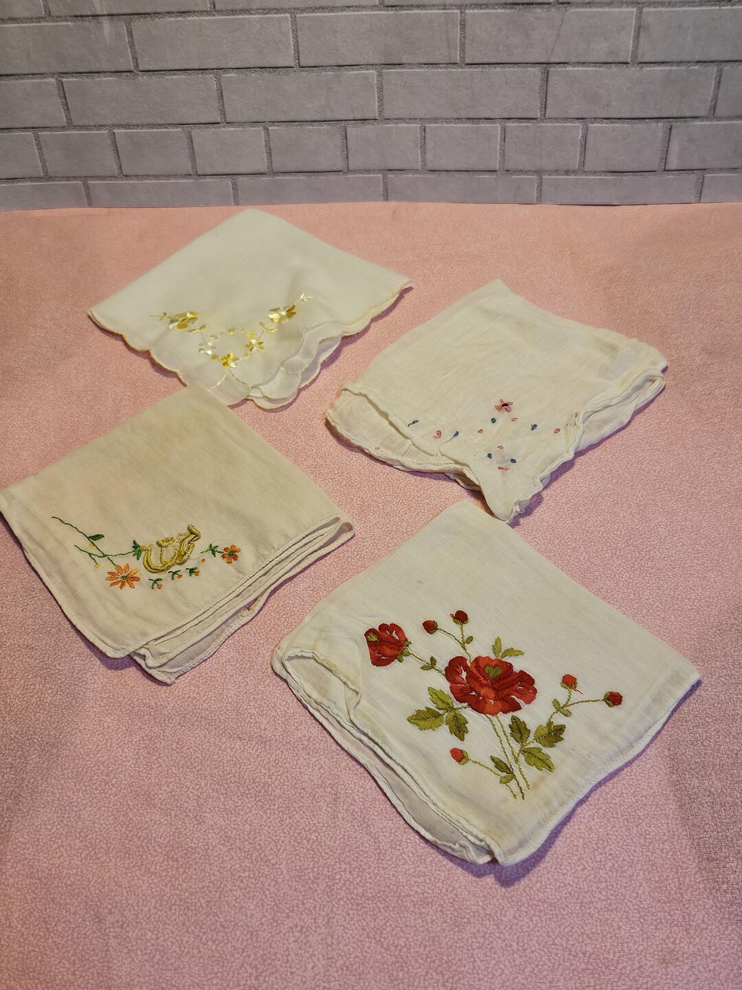 Vintage 1950s Linen Handkerchiefs With Hand Embroidered Corners - Etsy
