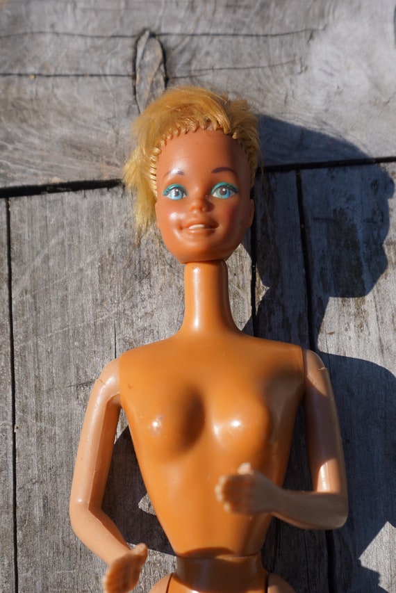 mattel inc 1966 taiwan barbie doll