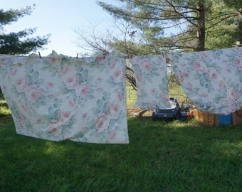 Martex vtg twin sheet set flat fitted 1 pillowcase cream background pale stripes and large flowers in pinks leaves in greens ruffled opening