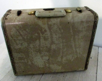 Vintage 1950's or 1960's Marbled Cream Colored Samsonite Suitcase Luggage Small to Medium sized