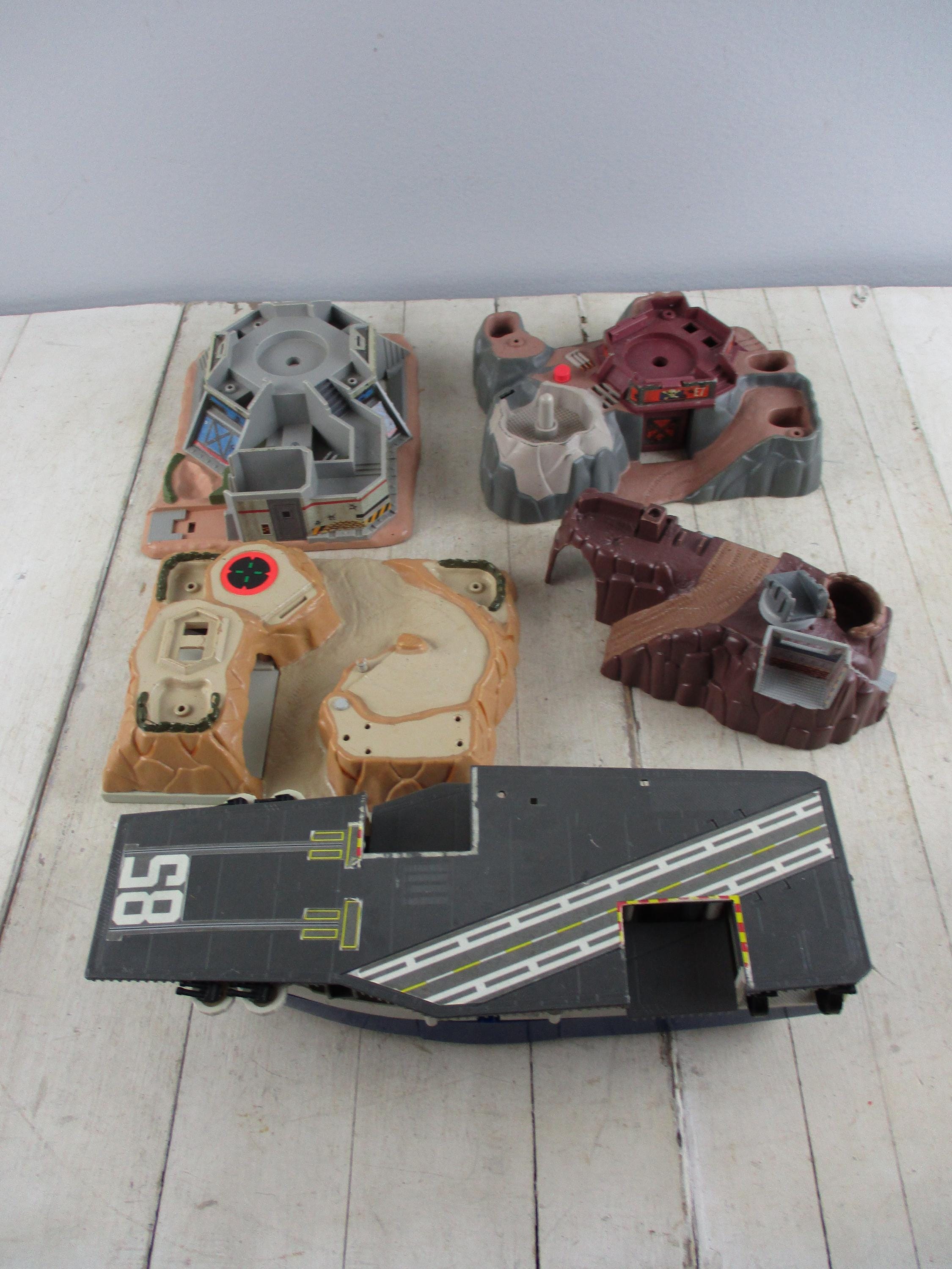 Vintage lot of 5 pieces / play sets from Lewis Galoob Micro Machines 1988 Aircraft carrier and some pieces from 1992 and 1993
