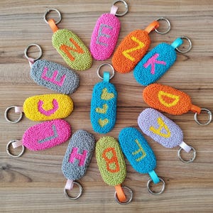 パンチニードルキーホルダー、キーホルダー、パンチ、アルファベット