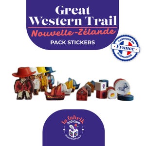 Peut inclure: Un ensemble de pièces de jeu, comprenant des figurines miniatures, des bateaux et des bâtiments. L'ensemble comprend une figurine avec un chapeau rouge et un bateau rouge. Le texte "Great Western Trail Nouvelle-Zélande PACK STICKERS" est visible.