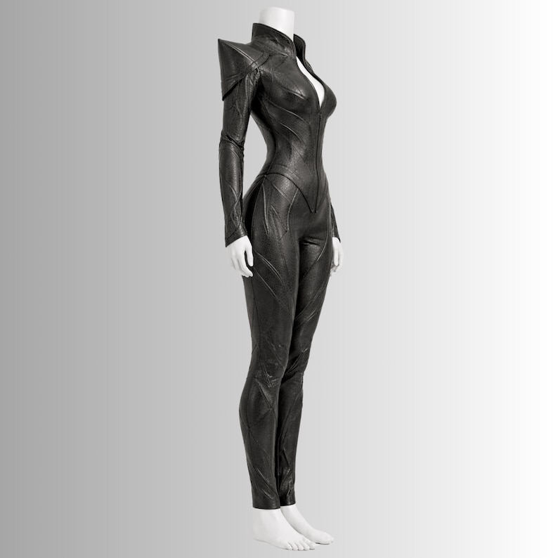 Black leather cosplay costume full body

Gothic villain leather catsuit costume