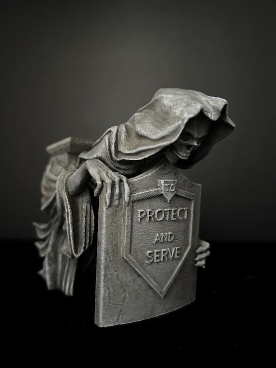 Gothic Batman Justice League Diorama Mafex 1/12 Figures. - Etsy