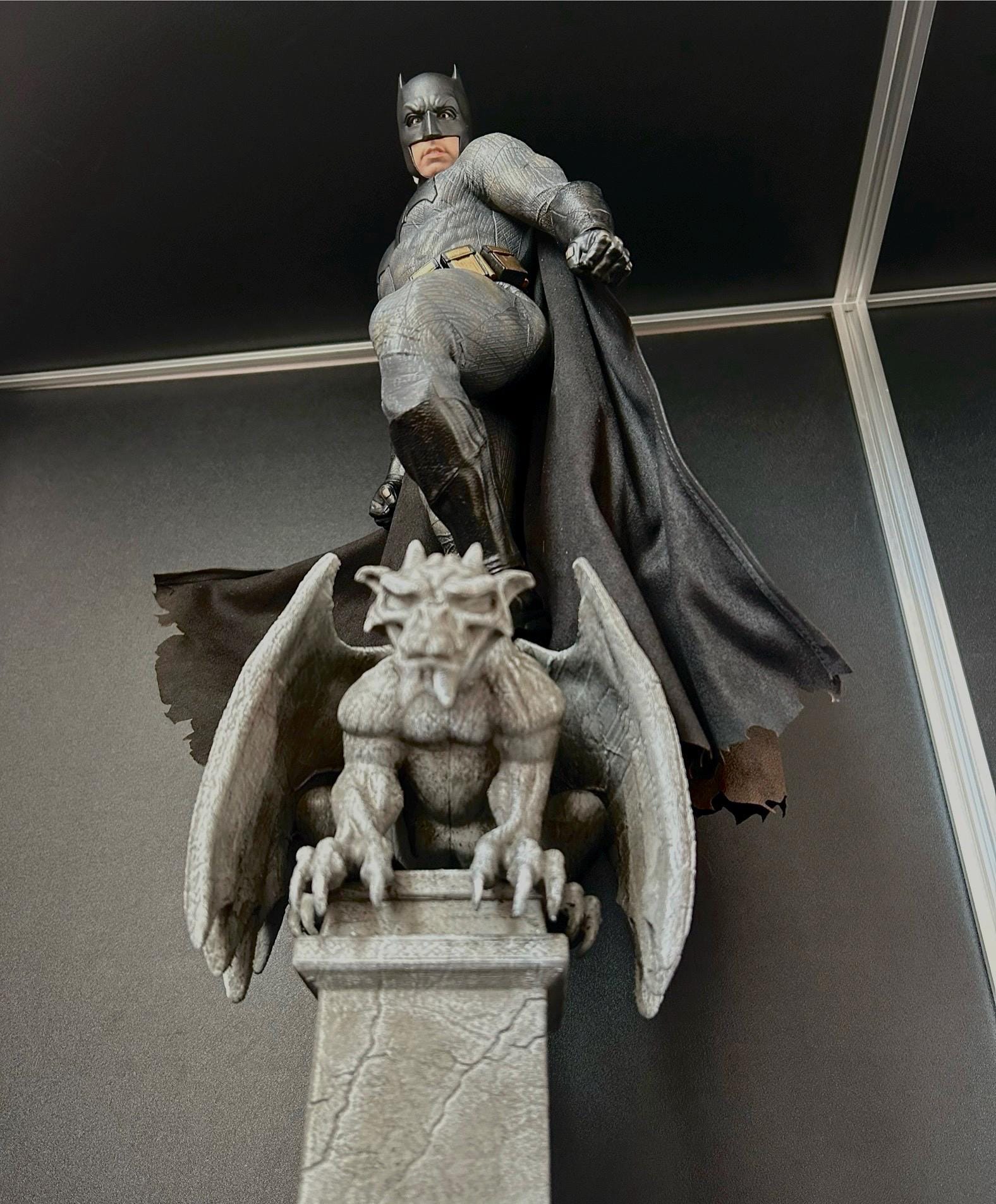 Gothic Gargoyle Diorama for Batman Daredevil Spider-man Hot Toys