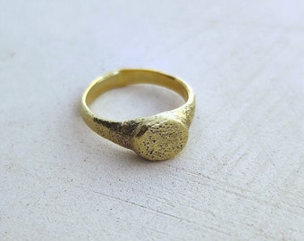 14K gold ring, round gold signet ring, antique looking gold ring, gold ring for women, solid gold ring, special gold ring, gift gold ring