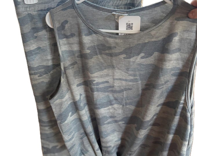 Women's camo sleeveless tank and skirt set size medium