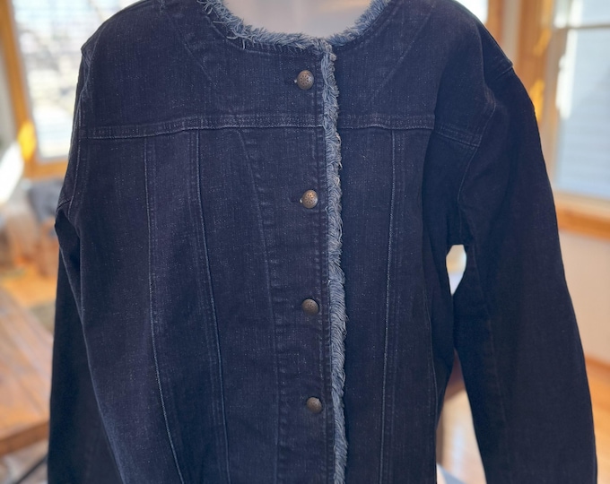 Stylish Frayed Edge Women's Coldwater Creek Denim Jacket size XL