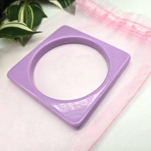 Acrylic bracelet lilac purple resin bangle bracelet, summer jewellery, acrylic jewellery, resin square bracelet, thin bangle