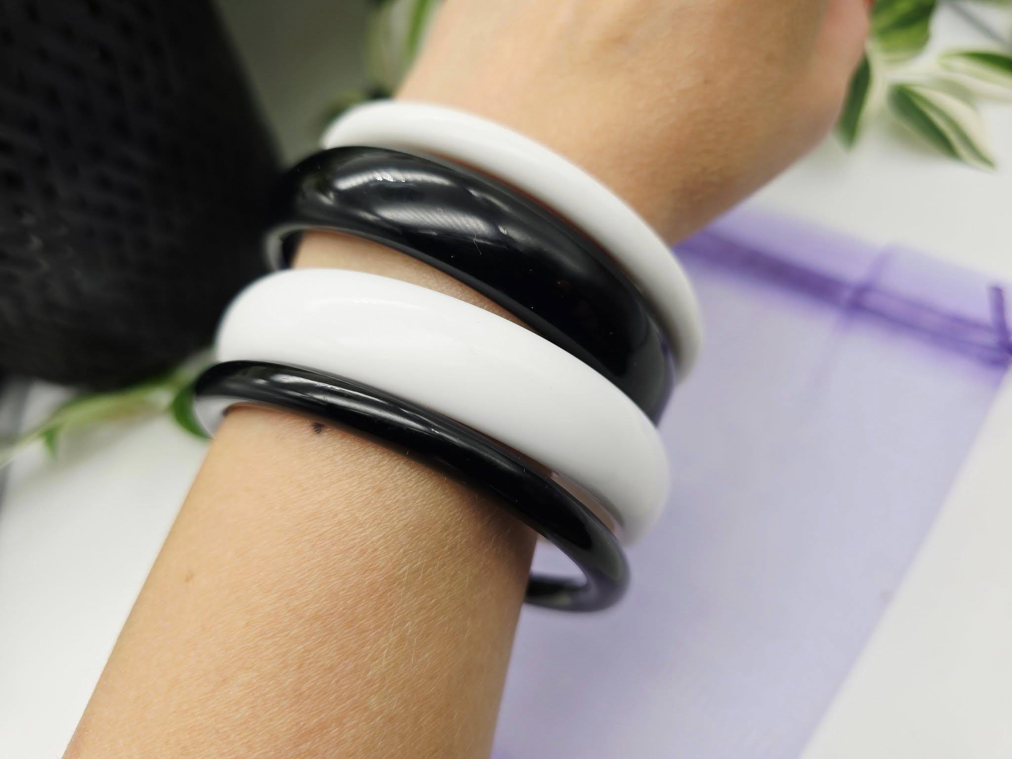 Black and White Acrylic Resin Bangle Bracelet Set - Summer Jewelry