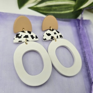 Pendientes colgantes de acrílico bohemios: joyas multicolores de verano