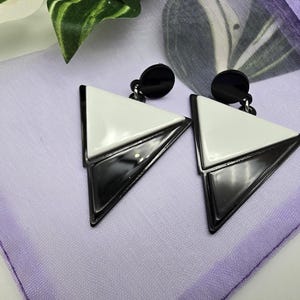 Boho dangle earrings, black and white long earrings, summer jewellery, acrylic earrings, Circle earrings