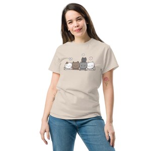 Camiseta de gato kawaii de dibujos animados: adorable camiseta de gatito para amantes de los gatos. Camiseta clásica unisex.