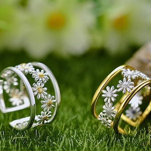 Handmade Daisy Flower Ring: Adjustable Sterling Silver Floral Jewelry