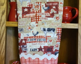 Quilted grocery bag holder, Farmhouse Chic