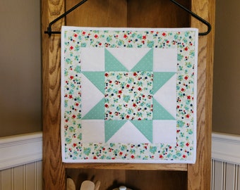 Quilted table topper/wall hanging, Sawtooth Star