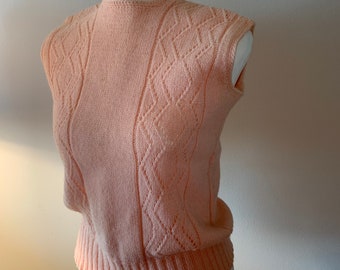 Vintage 60s Hand Knit Pastel Peach Sleeveless Shell Sweater