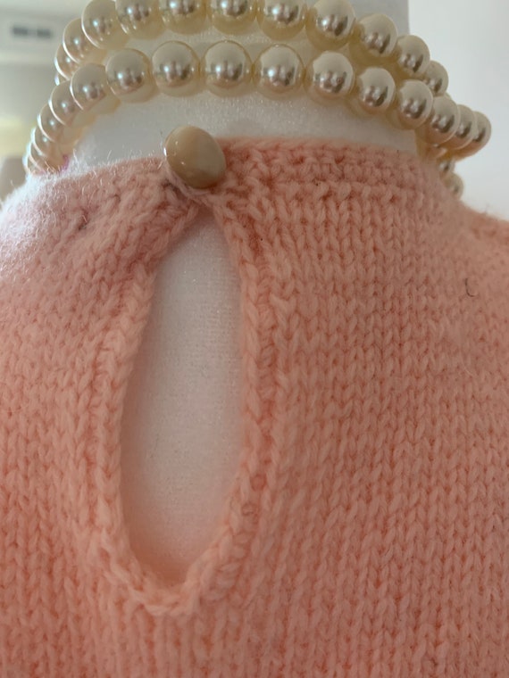 Vintage 60s Hand Knit Pastel Peach Sleeveless She… - image 6