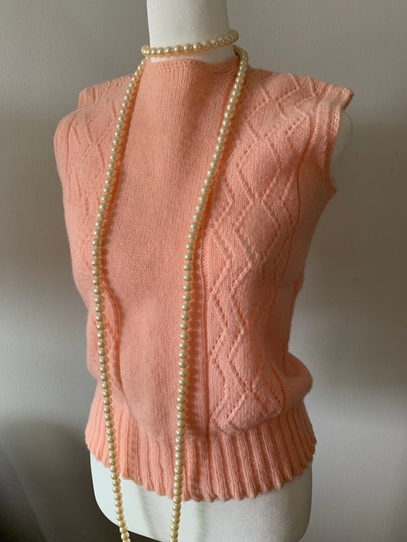 Vintage 60s Hand Knit Pastel Peach Sleeveless She… - image 8