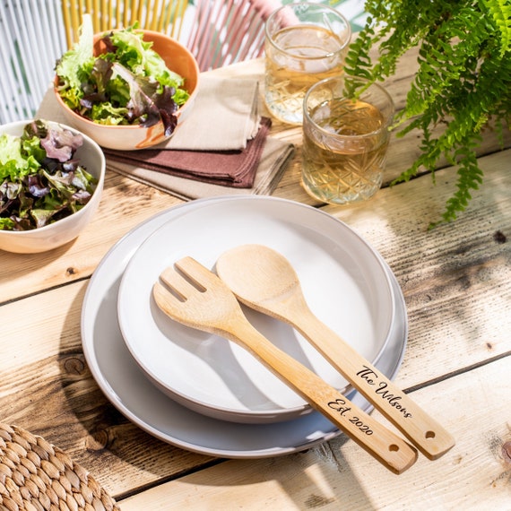 Cadeau de pendaison de crémaillère, Serveurs de salade personnalisés,  Ustensiles de service en bambou -  France