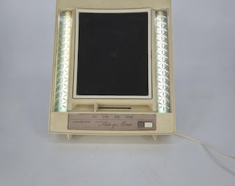 Espejo de maquillaje iluminado GE B11M-1, 4 modos, 2 aumentos, Vanity USA Vintage Works