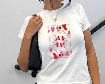 Camiseta divertida de Reina de Corazones para bebé, camiseta ajustada Y2K para mujer, camiseta con memes divertidos y adorables para chicas, top corto moderno, regalo para ella, regalo personalizado Y2K para novias.