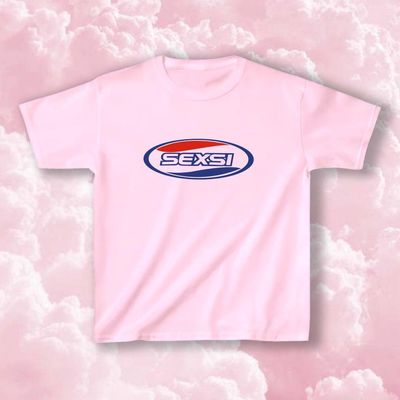Cool Graphic Tee, Retro Logo T-shirt, Vintage Inspired Shirt, Unisex Casual Top, Streetwear Tee, Trendy Graphic T-shirt