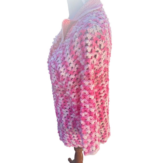 Vintage Women's Handmade Pink Crochet Doily Scall… - image 2