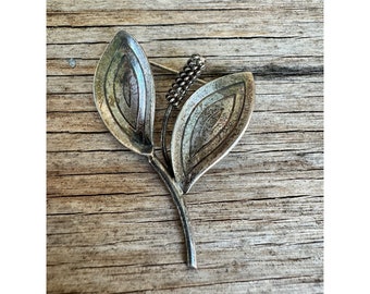 A & K Aare Krogh Denmark Sterling Silver Calla Lily Pin Brooch il_fullxfull.5932073516_qni6.jpg main image 2