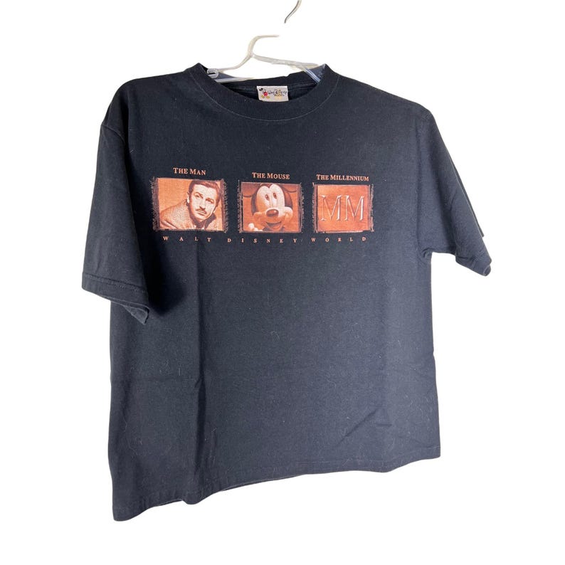 Walt Disney World T-Shirt Featuring Walt Mickey & "MM" Design Size M image 1