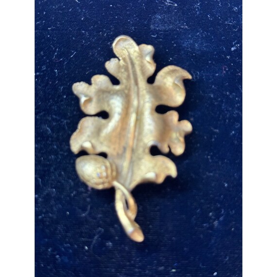 Vintage Mamselle Oak Leaf and Acorn Brooch - image 4