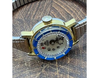 Vintage Lucerne Ladies Swiss Watch With Mysterious Dial - Etsy display picture 2