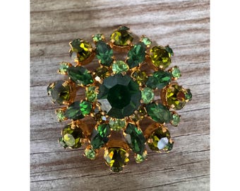Vintage Made In Austria Green Rhinestone Brooch Gold Tone Emerald Olivine Floral Pin